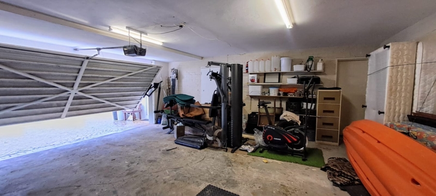 4 Bedroom Property for Sale in Vermont Western Cape